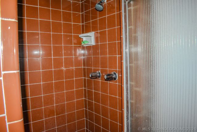 702 N 6th Street, Hugo, OK 74743