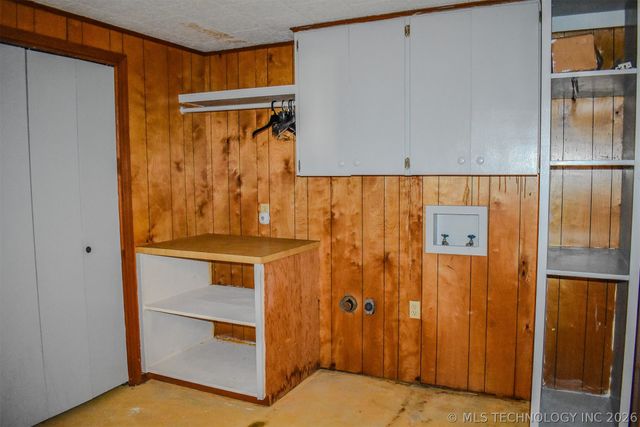 702 N 6th Street, Hugo, OK 74743