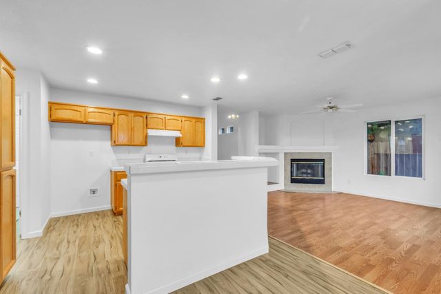 9033 Devon Crest Way, Elk Grove, CA 95624