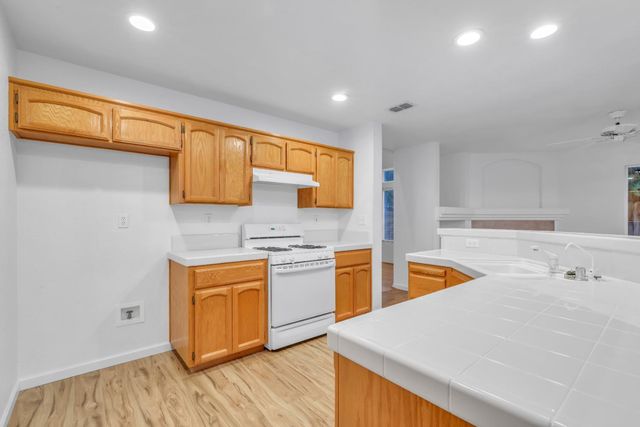 9033 Devon Crest Way, Elk Grove, CA 95624