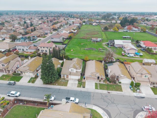 9033 Devon Crest Way, Elk Grove, CA 95624