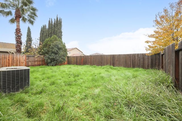 9033 Devon Crest Way, Elk Grove, CA 95624