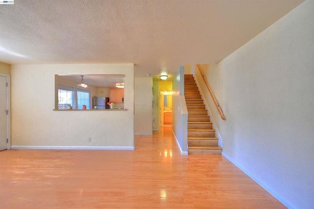 660 Fargo Ave 6, San Leandro, CA 94579