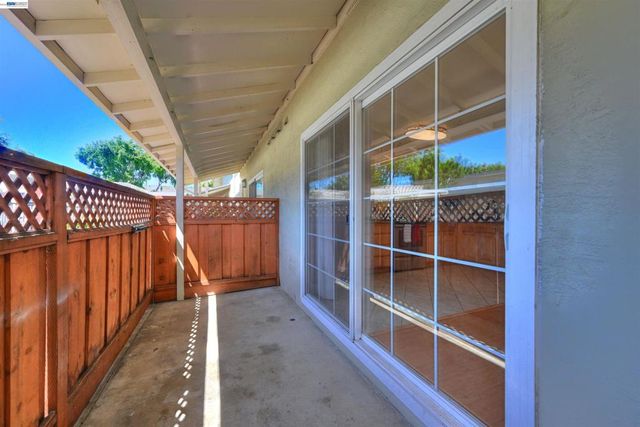 660 Fargo Ave 6, San Leandro, CA 94579