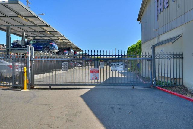 660 Fargo Ave 6, San Leandro, CA 94579