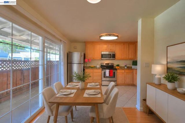 660 Fargo Ave 6, San Leandro, CA 94579