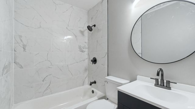536 Courtney Drive, New Haven, IN 46774