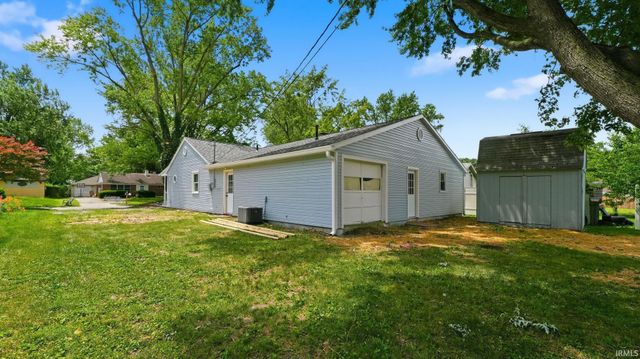536 Courtney Drive, New Haven, IN 46774