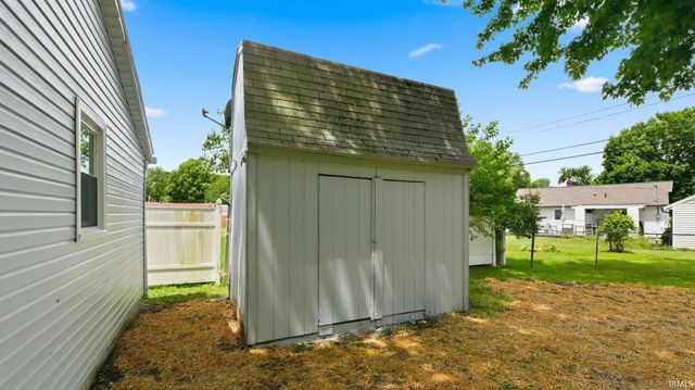 536 Courtney Drive, New Haven, IN 46774