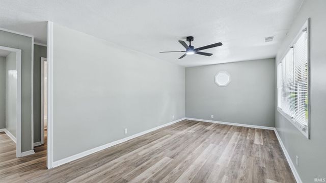 536 Courtney Drive, New Haven, IN 46774