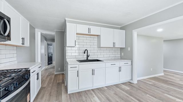 536 Courtney Drive, New Haven, IN 46774