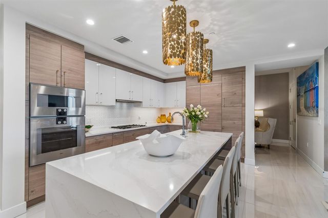 2103 BAYSHORE BOULEVARD 1203, Tampa, FL 33606