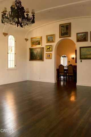 913 Burnside Avenue, Los Angeles, CA 90036