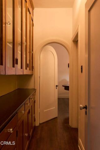 913 Burnside Avenue, Los Angeles, CA 90036