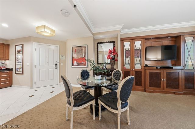 135 East Harmon Avenue 1021, Las Vegas, NV 89109