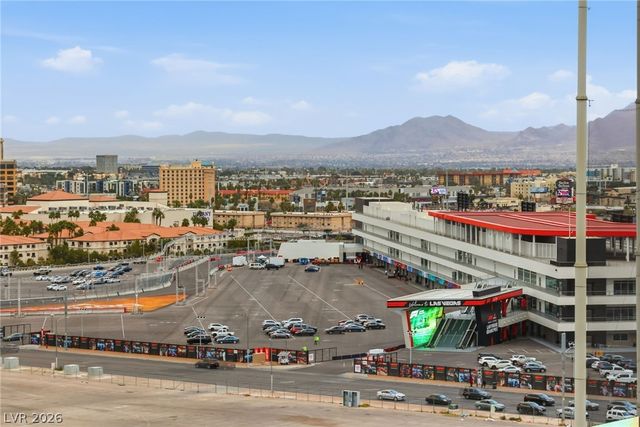 135 East Harmon Avenue 1021, Las Vegas, NV 89109