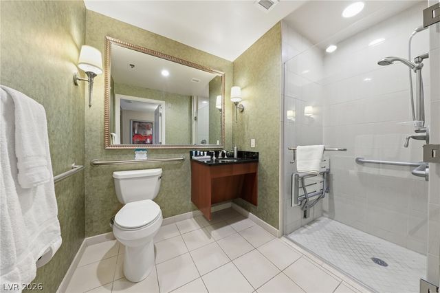 135 East Harmon Avenue 1021, Las Vegas, NV 89109