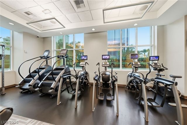 135 East Harmon Avenue 1021, Las Vegas, NV 89109