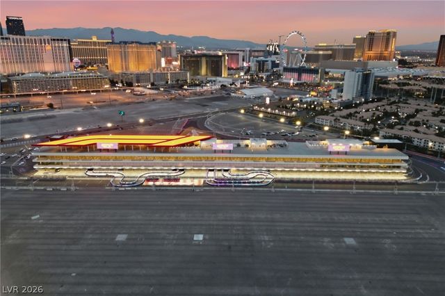 135 East Harmon Avenue 1021, Las Vegas, NV 89109