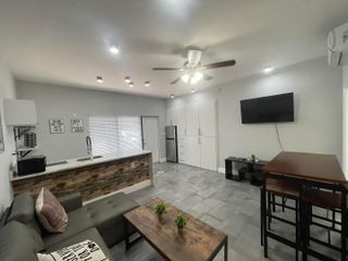 824 NE 4th Street 3, Fort Lauderdale, FL 33301
