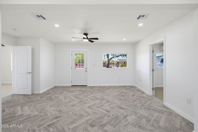 3226 W TAYLOR Street, Phoenix, AZ 85009