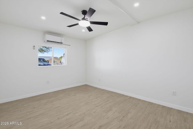 3226 W TAYLOR Street, Phoenix, AZ 85009