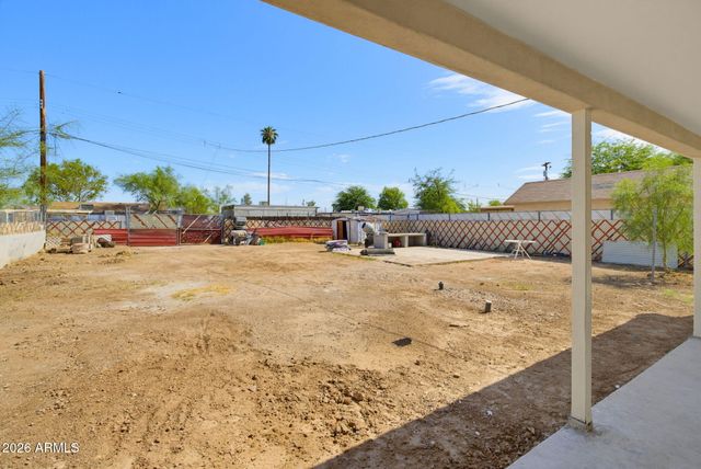 3226 W TAYLOR Street, Phoenix, AZ 85009