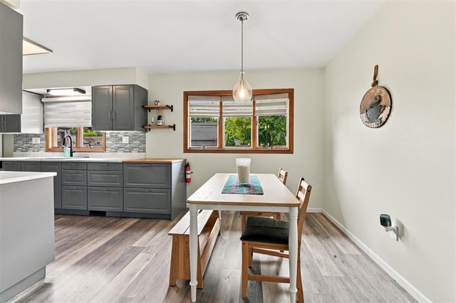 24368 Sylvan Avenue, Brownstown, MI 48134