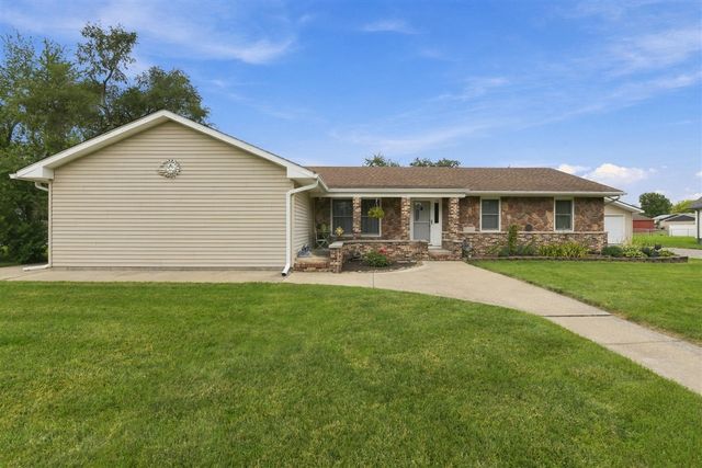 24368 Sylvan Avenue, Brownstown, MI 48134