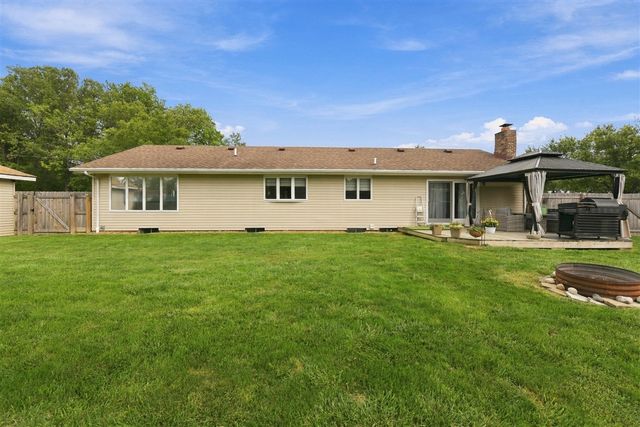 24368 Sylvan Avenue, Brownstown, MI 48134