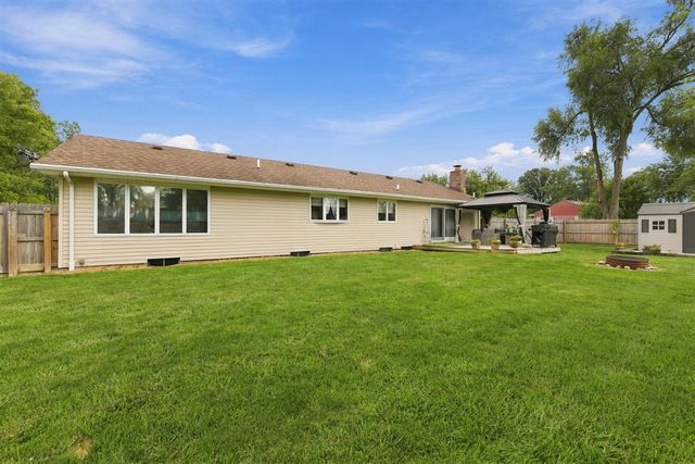 24368 Sylvan Avenue, Brownstown, MI 48134