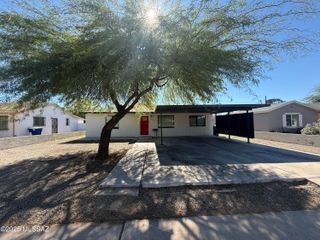 2714 E 21st Street A, Tucson, AZ 85716