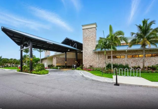 13718 Dalrada Avenue Brixton 52, Palm Beach Gardens, FL 33418