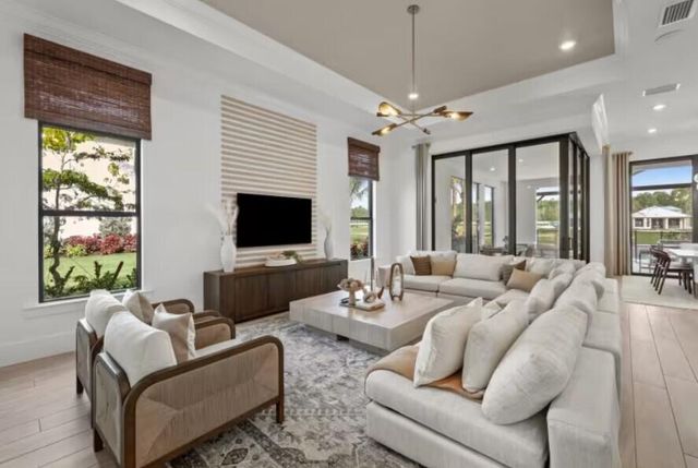 13718 Dalrada Avenue Brixton 52, Palm Beach Gardens, FL 33418