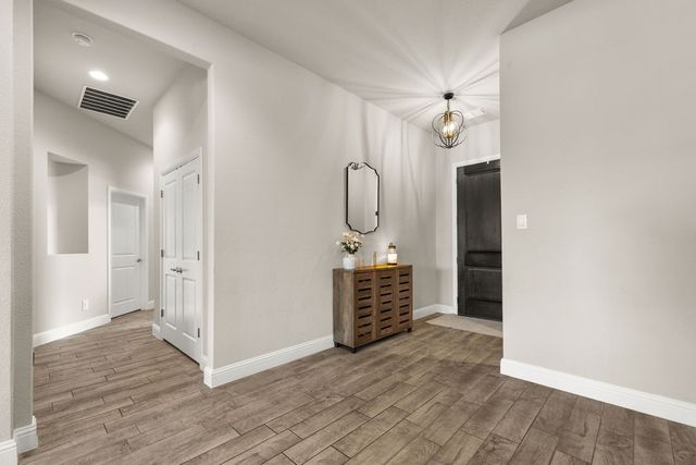 805 Pea Eye Drive, Midlothian, TX 76065
