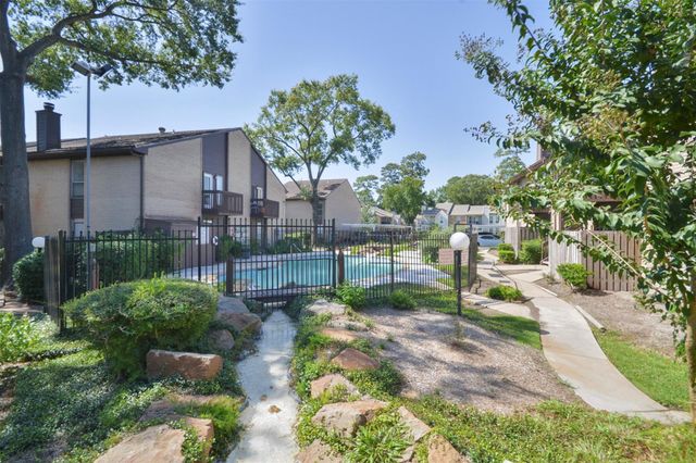 12905 Woodforest Boulevard 607, Houston, TX 77015