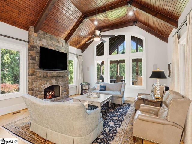 6 Peters Fork Lane, Simpsonville, SC 29681