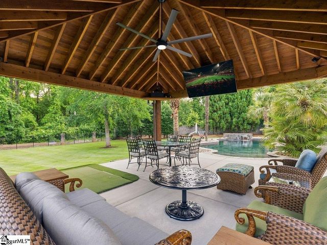 6 Peters Fork Lane, Simpsonville, SC 29681