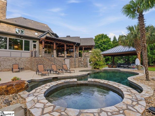 6 Peters Fork Lane, Simpsonville, SC 29681