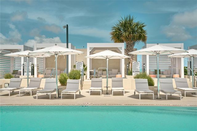 300 Biscayne Blvd Way 2208, Miami, FL 33131