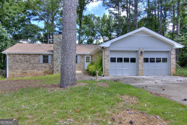 2210 Village Drive, Covington, GA 30016