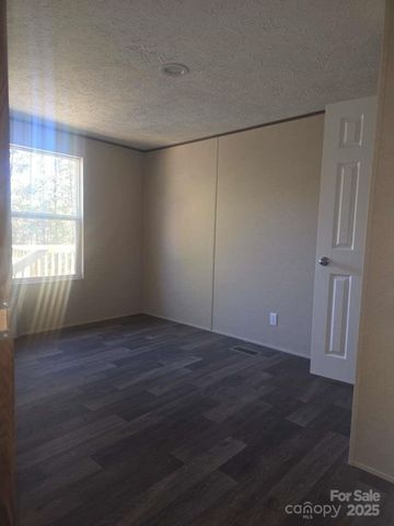 3160 Mariposa Lane, Morganton, NC 28655