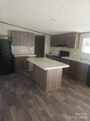 3160 Mariposa Lane, Morganton, NC 28655