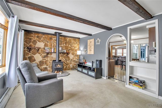 65 Crescent Road, Grand Island, NY 14072