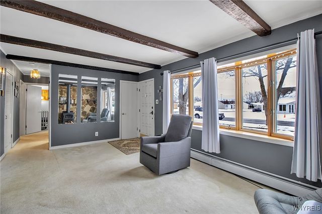 65 Crescent Road, Grand Island, NY 14072