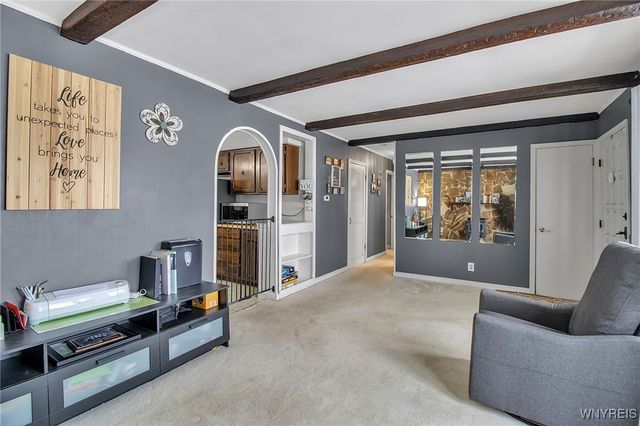 65 Crescent Road, Grand Island, NY 14072