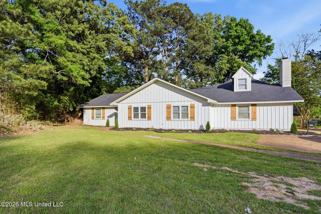 5515 Old Canton Road, Jackson, MS 39211