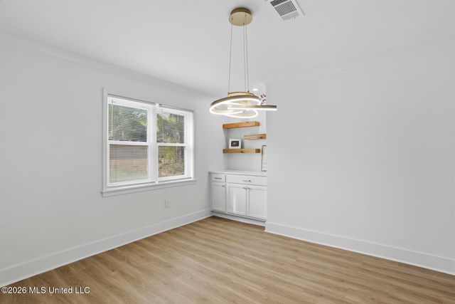 5515 Old Canton Road, Jackson, MS 39211