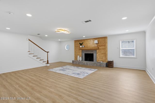 5515 Old Canton Road, Jackson, MS 39211