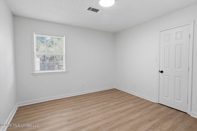 5515 Old Canton Road, Jackson, MS 39211